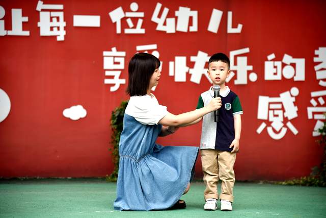 德阳市第一幼儿园 强化防震演练 共建平安校园