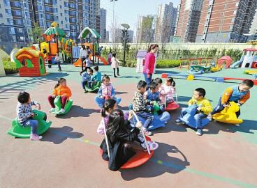 你认为你家孩子上常规幼儿园好还是上国学幼儿园好